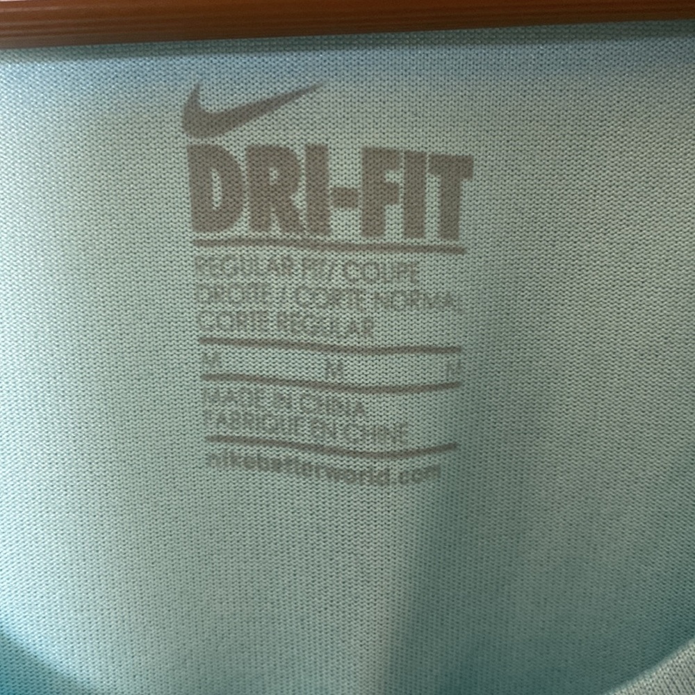 Nike Tank - Picture 3 of 4